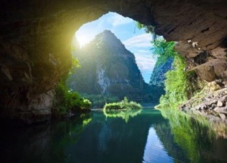 HUE - PHONG NHA = DONG HOI - DMZ TOUR 2 DAYS 1 NIGHT